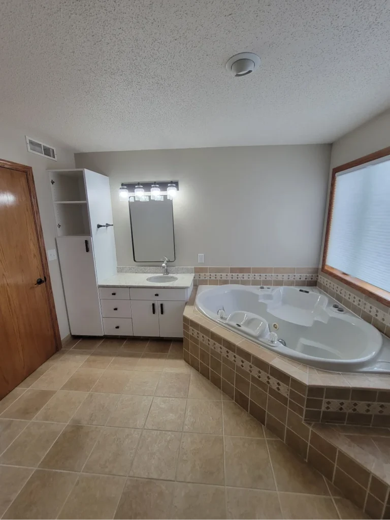 Fargo Bathroom Remodel Before